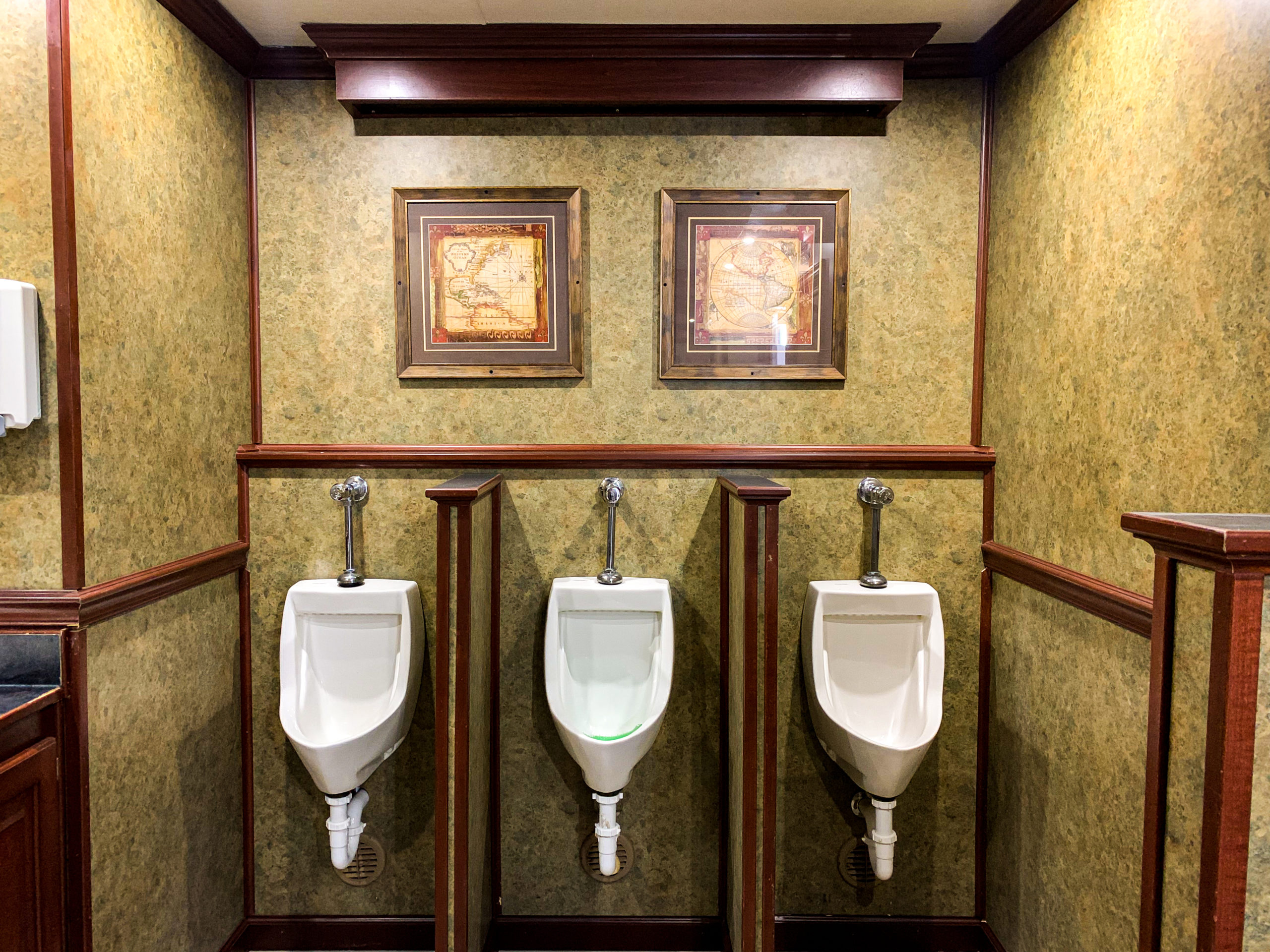 Onxy Ultima interior urinals